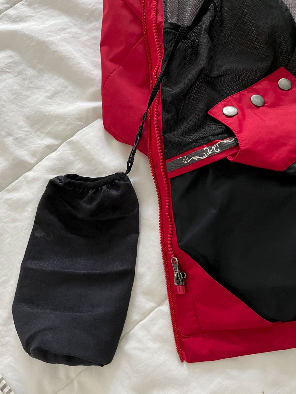 Giacche: Veste rouge M – Usato da Biel-Bienne venduto da Doriskoloris 3