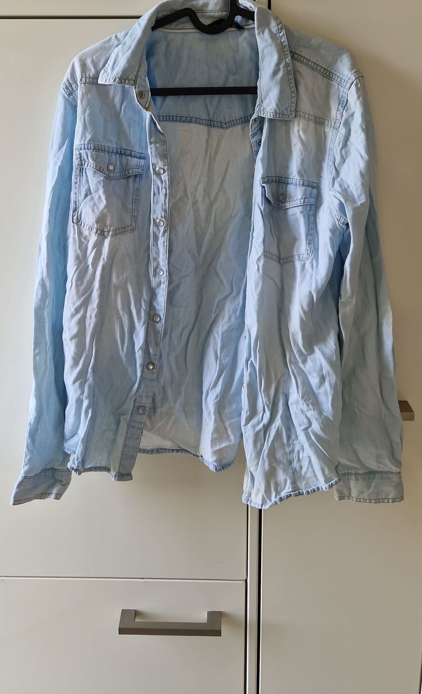 Only Blusen: Jeanshemd hellblau Grösse M guter Zustand – Gebraucht aus Muri b. Bern von ikeasnuggi