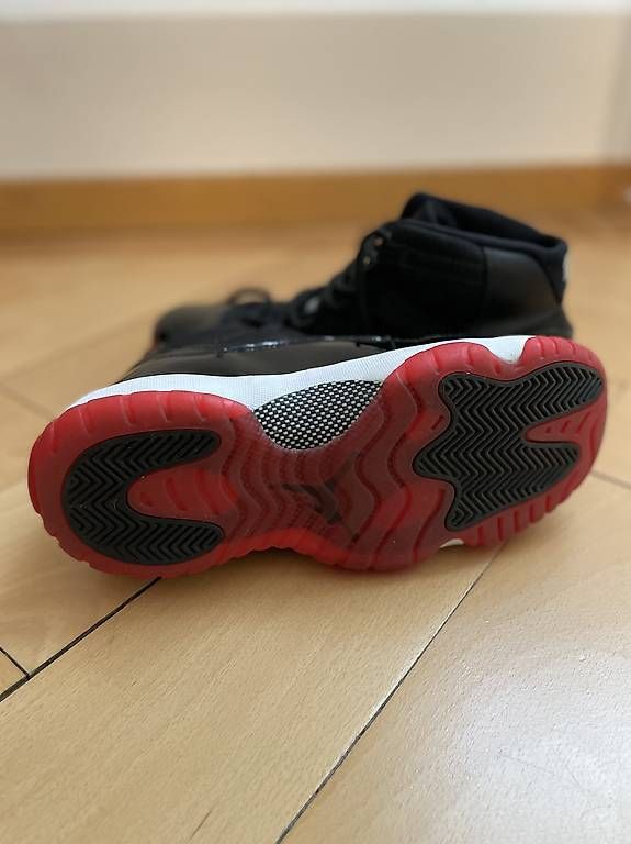Scarpe da uomo: Jordan 11 Retro Bred 2012 – Usato da Bern venduto da Milena2323 2