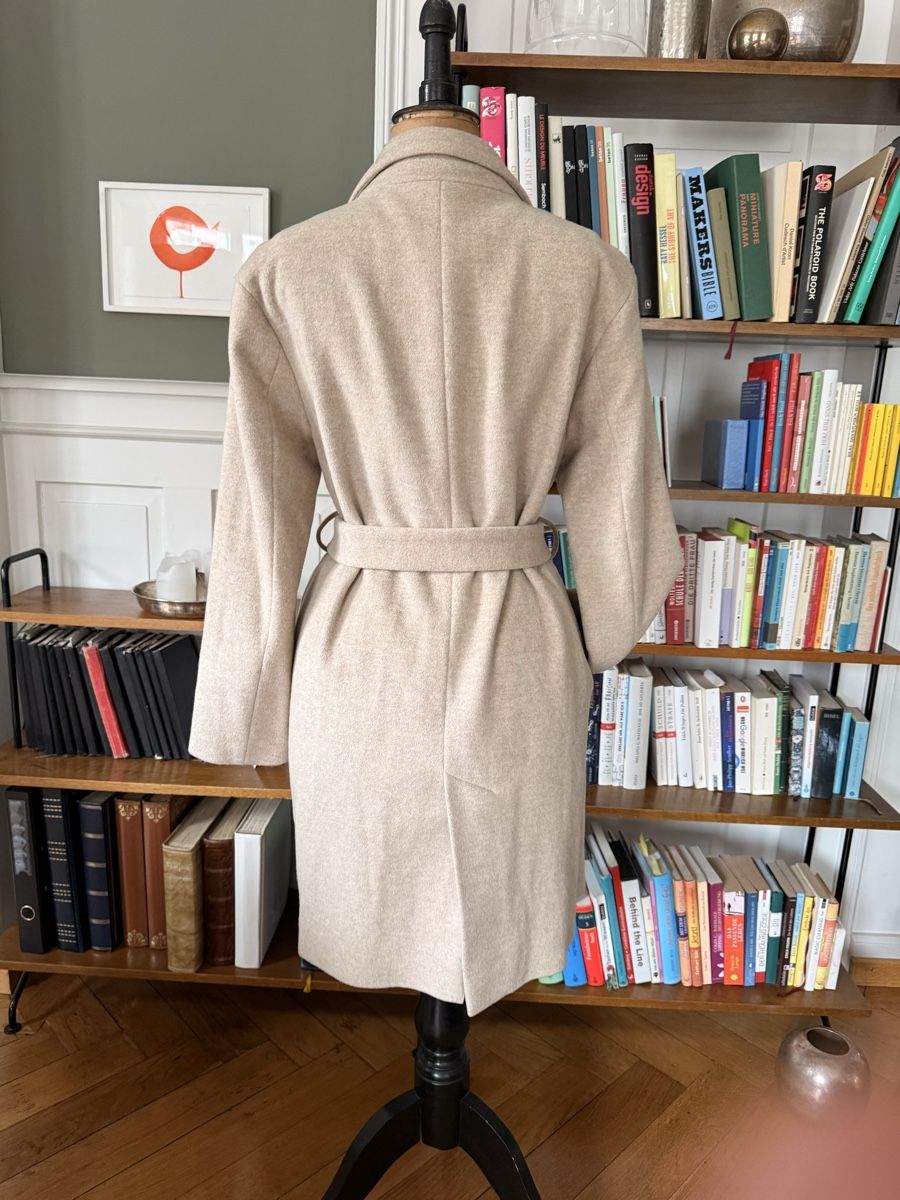 Cappotti: Trendiger Mantel in Beige, Grösse M – Usato da Zürich venduto da Albis37 2