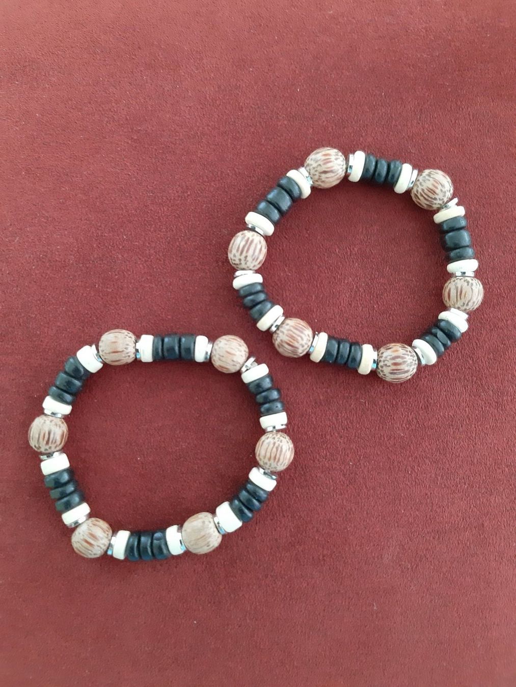 Bracciali & Braccialetti: 2 elastische Armbänder neu – Nuovo e nell'imballaggio originale da Schmitten venduto da JasiStern