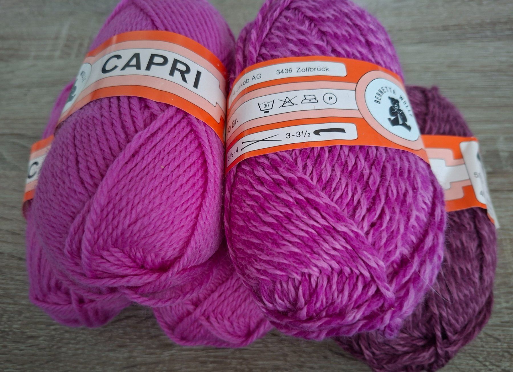 Lana: 10 Stück Bernetta Wolle Capri von Jakob – Nuovo (secondo la descrizione) da rütihof venduto da romys01 1