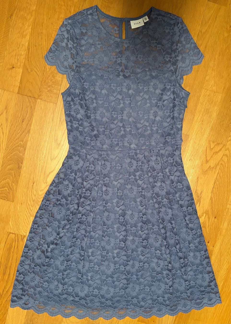 Vila Vestiti: Spitzenkleid von VILA – Nuovo (secondo la descrizione) da Zürich venduto da Tzhkely24 3