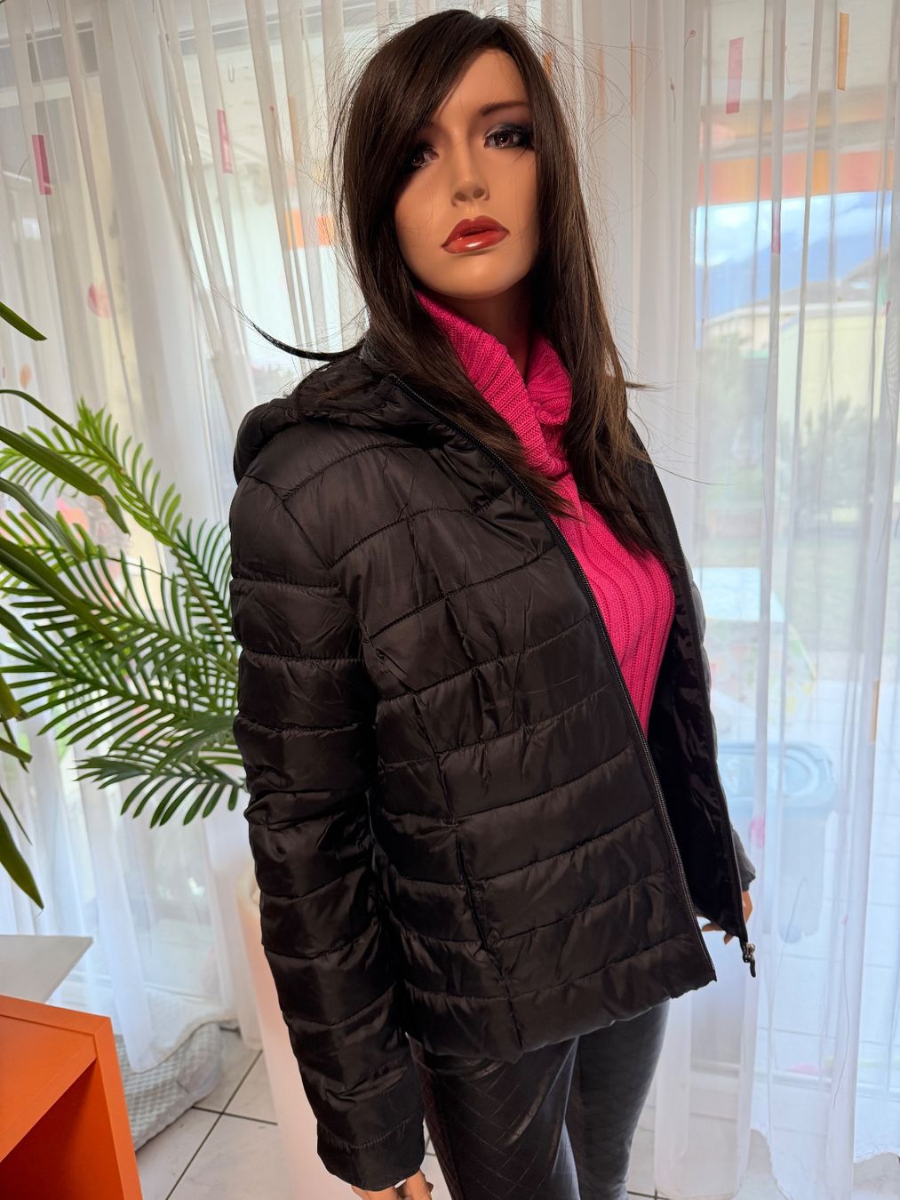 Giacche: Schwarze  Jacke mit Kapuze, Gr. L - Neu – Nuovo e nell'imballaggio originale da Cugnasco venduto da tizianaq 4
