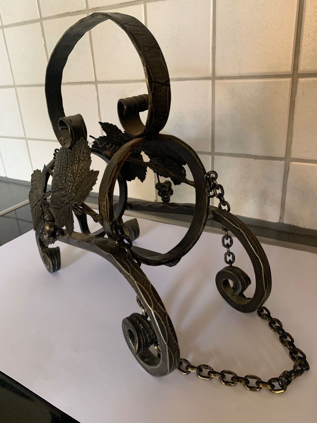 Supporti a parete: Weinflaschenhalter aus Metall – Usato da Volketswil venduto da dancingsoul74 3