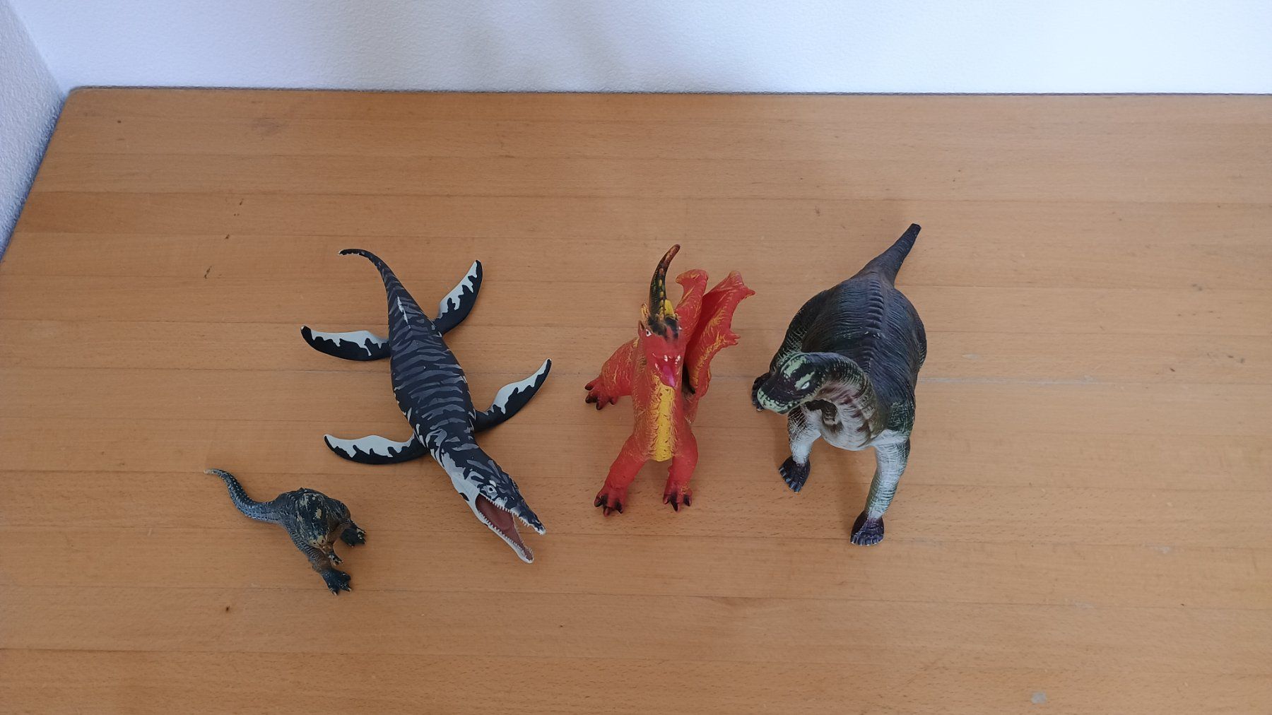 Statuette: Dinosaurier Figuren – Nuovo (secondo la descrizione) da Rothrist venduto da GIWALD 1