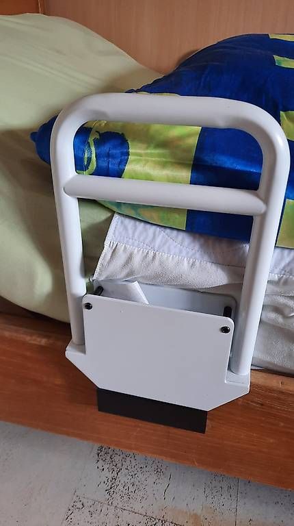 Supporti a parete: Haltegriffe für Bett – Usato da Spiez venduto da sus_2m5b