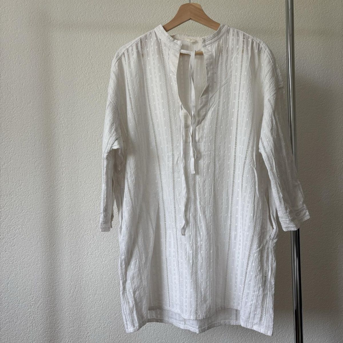 Tuniche: Arket White Embroidered Tunic – Usato da Zürich venduto da aam_w8ny