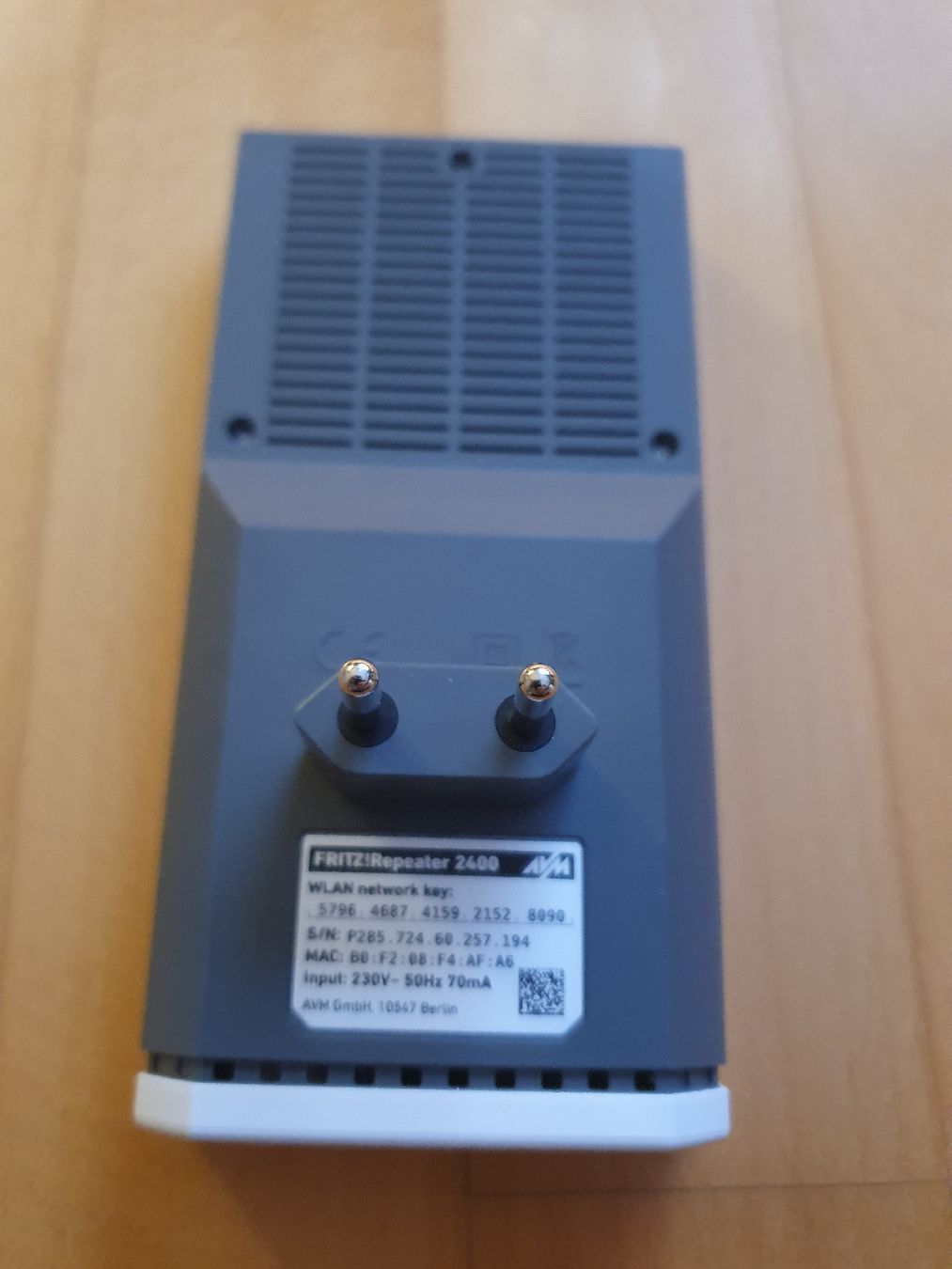 WiFi: FRITZ Repeater 2400 Wifi Extender  – Usato da Pfäffikon SZ venduto da ben_9vq9