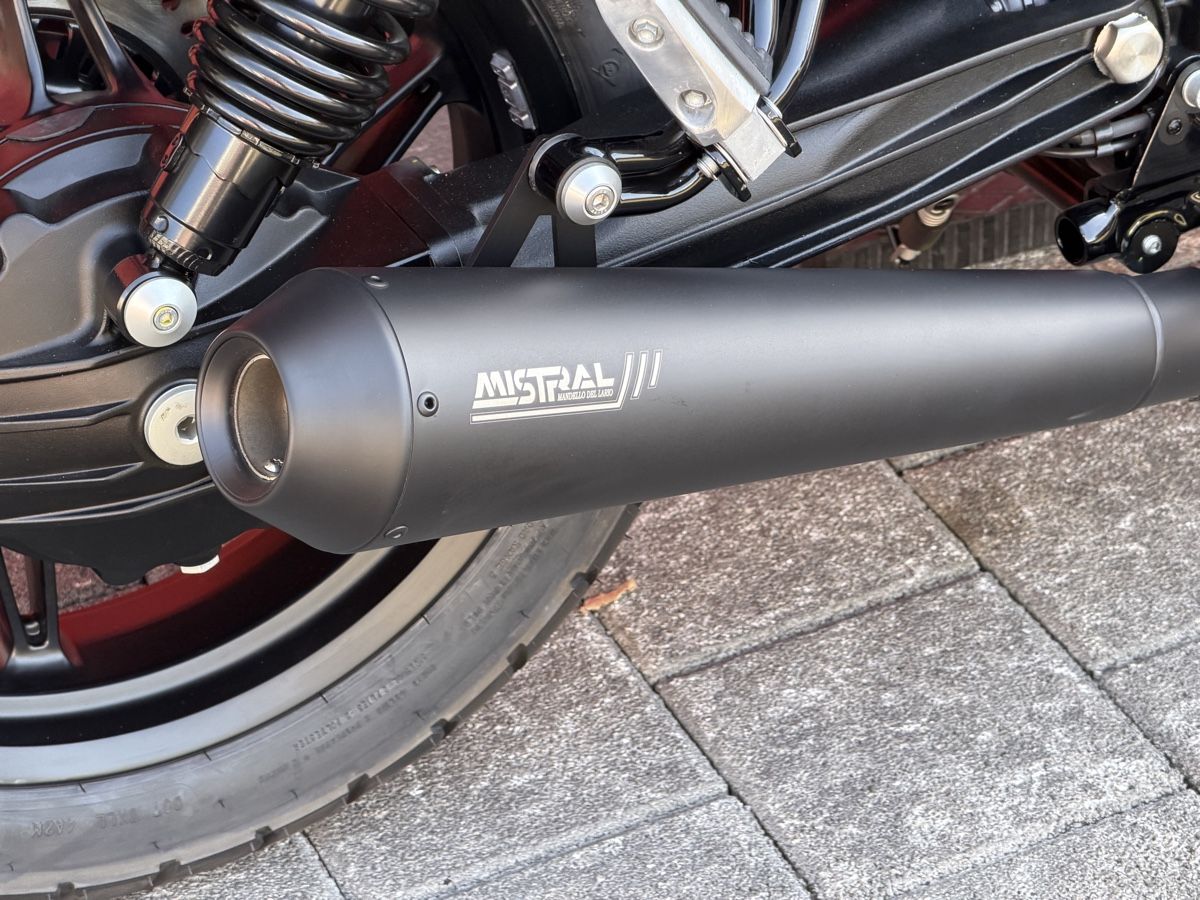Moto Guzzi Échappements: Auspuff Mistral Moto Guzzi V7 E5 – Neuf avec emballage d'origine à Meggen par leupimoto