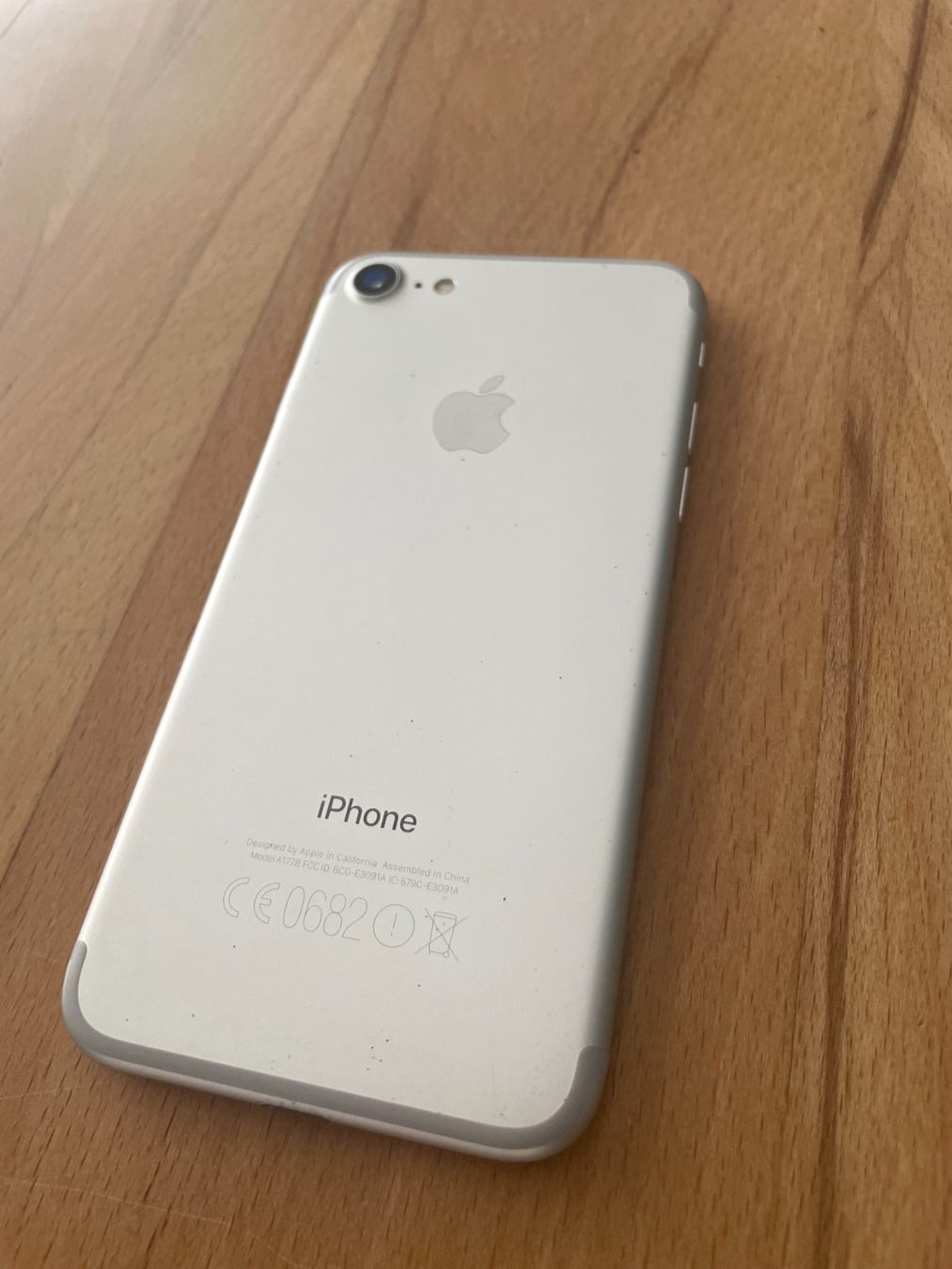 Apple Telefoni cellulari / Smartphones: iPhone 7 128GB Silber – Usato da Zell ZH venduto da johsu79 5
