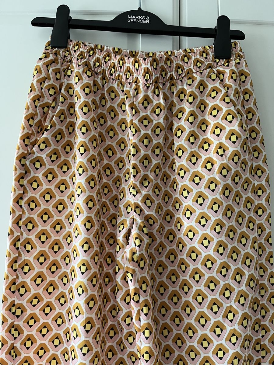Zara Pantaloni: Moderne gemusterte Hose – Nuovo (secondo la descrizione) da Allschwil venduto da eyl_bb8q 1