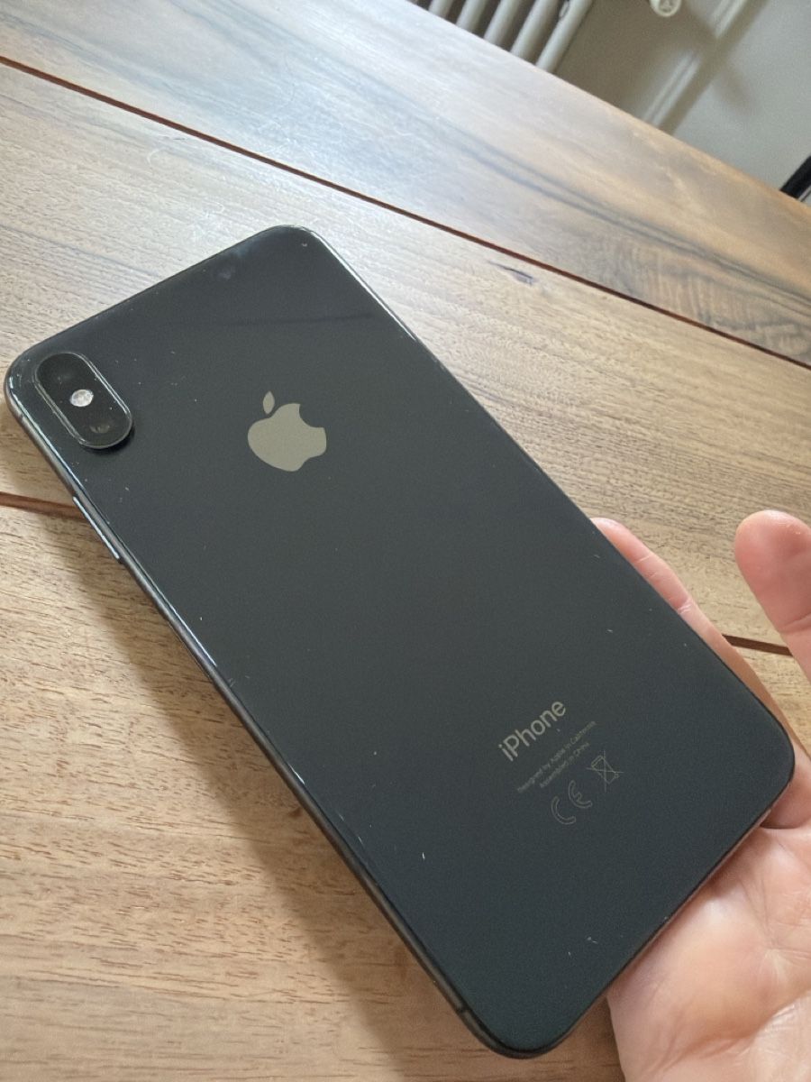 Apple Portables: Apple iPhone XS Black, used condition, fully functioning – D'occasion à Zürich par muelv 2