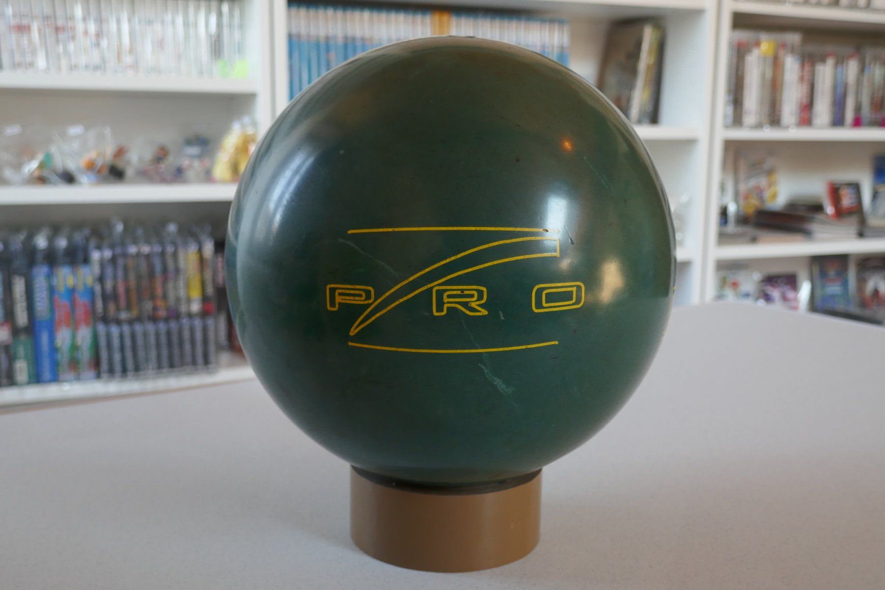 Palloni: Boule de Bowling Brunswick Zone Pro Active - 6,3 kg – Usato da Vuarrens venduto da Espace-Retro 2