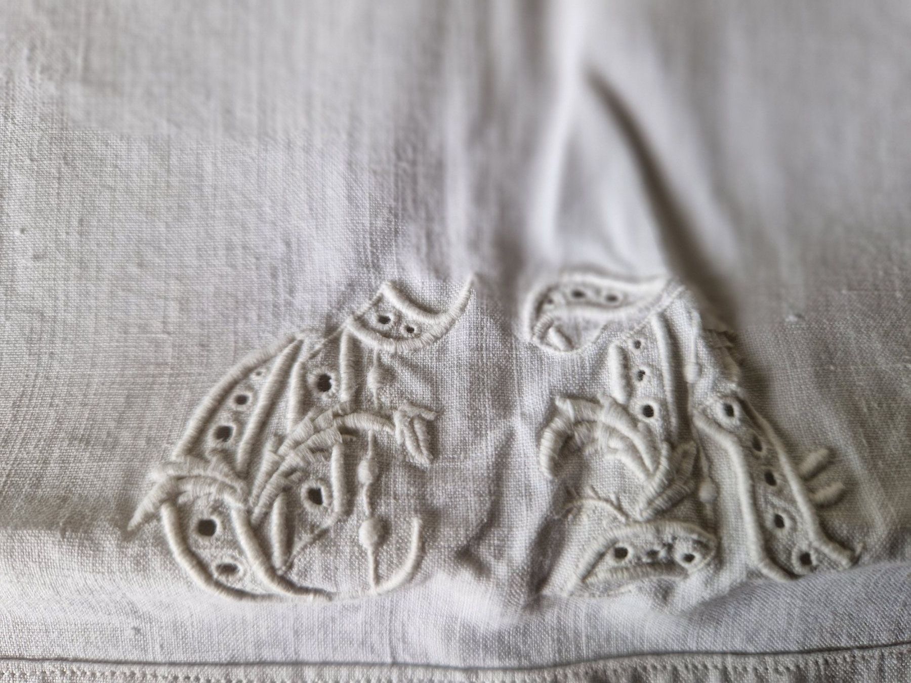 Linge de lit: Leinen Leintuch mit Spitze 220x166cm – D'occasion à Bern par Antikbatik 5
