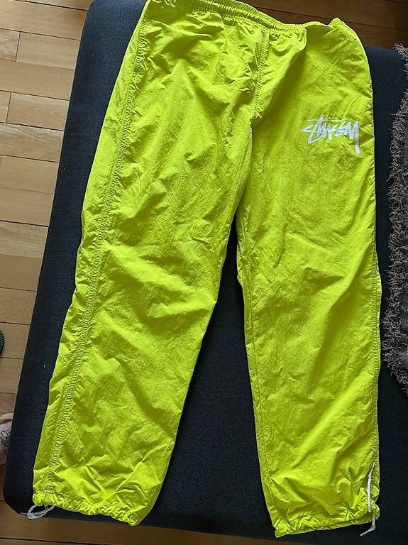 Nike Pantaloni: Nike x Stussy Nylon Track Pants – Usato da Obernau venduto da pet_rtf8