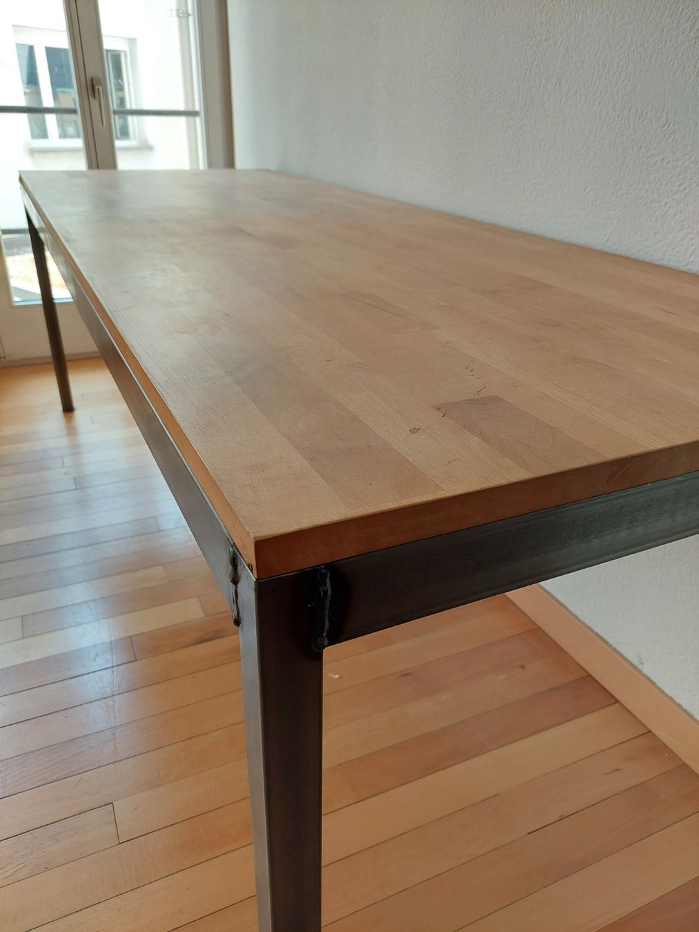 Tables: Tisch massiv Buche/Stahl – D'occasion à St. Gallen par Zia_Angela 1