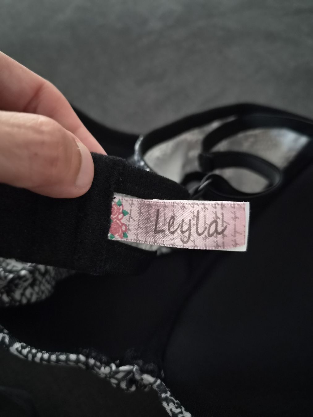 Autres dessous: BH 90B von Leyla mit Schlangenprint – D'occasion à Niederrohrdorf par Miripfiri 1