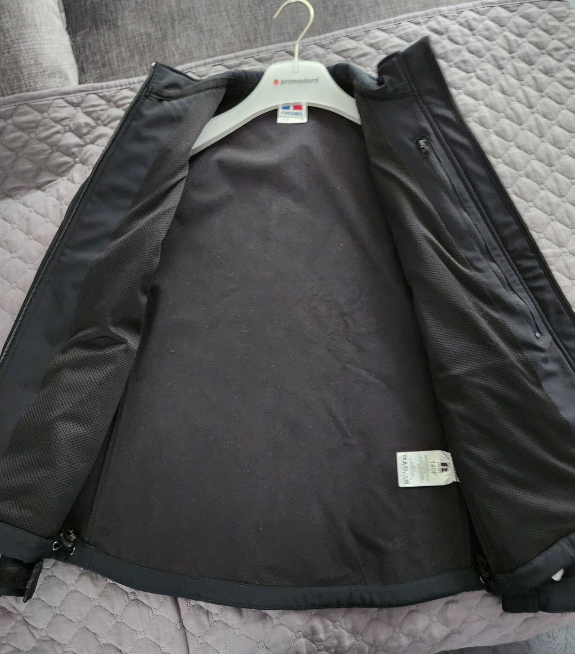 Giacche: Ladies Softshell Jacket - RUSSEL - 140F – Nuovo (secondo la descrizione) da Oftringen venduto da Leleni 2