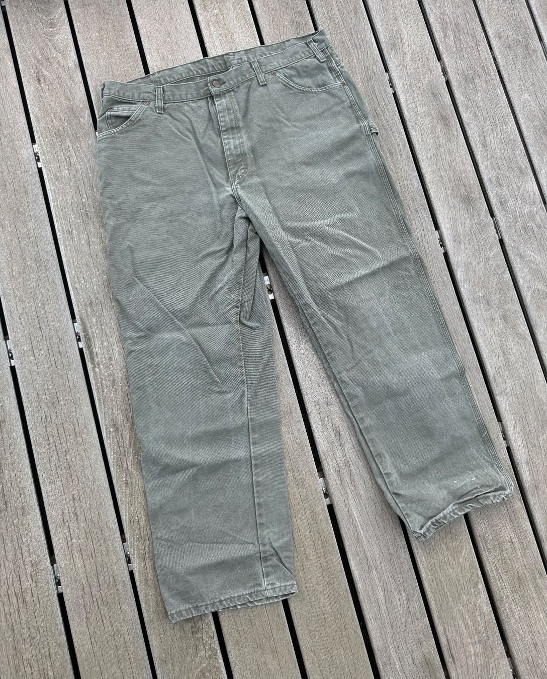 Dickies Pantaloni: Dickies pants – Usato da La Chaux-de-Fonds venduto da slishwardrobe 4