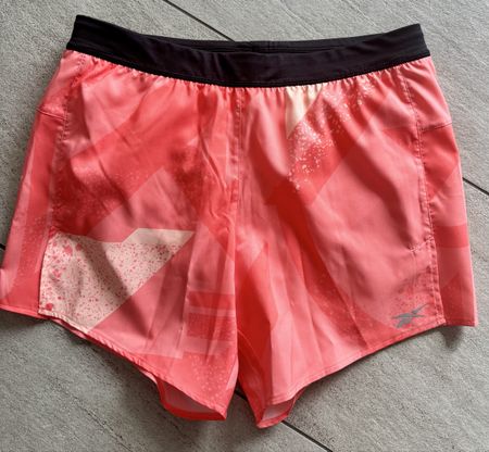 Neue Reebok Laufshorts Grösse XS