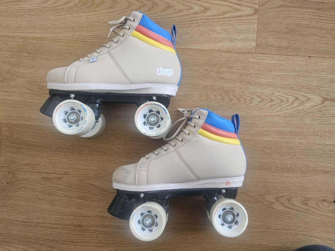 Pattini in linea & Pattini a rotelle: Retro Rollschuhe Chaya Sunset Beach – Usato da Luzern venduto da fury911 3