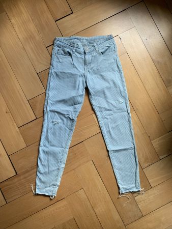 ZARA - Jeans hellblau-weiss gestreift 34