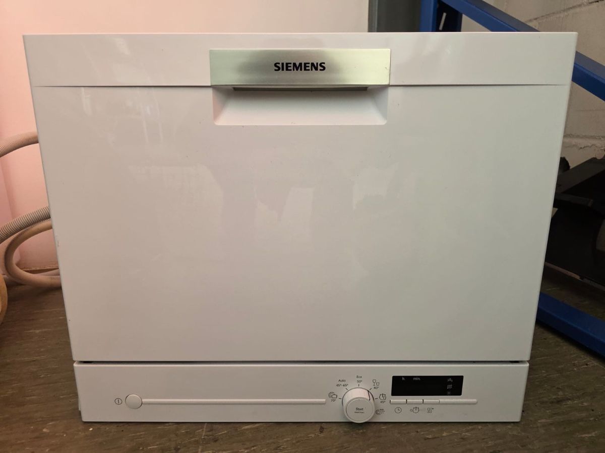 Machines à laver la vaisselle: Geschirrspüler Siemens – D'occasion à Brig par Melina_25