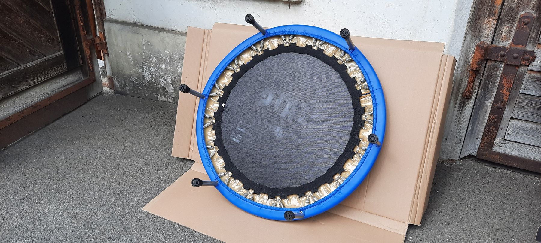 Trampolini: Mini Trampolin STATS – Usato da Turbenthal venduto da tirare 3