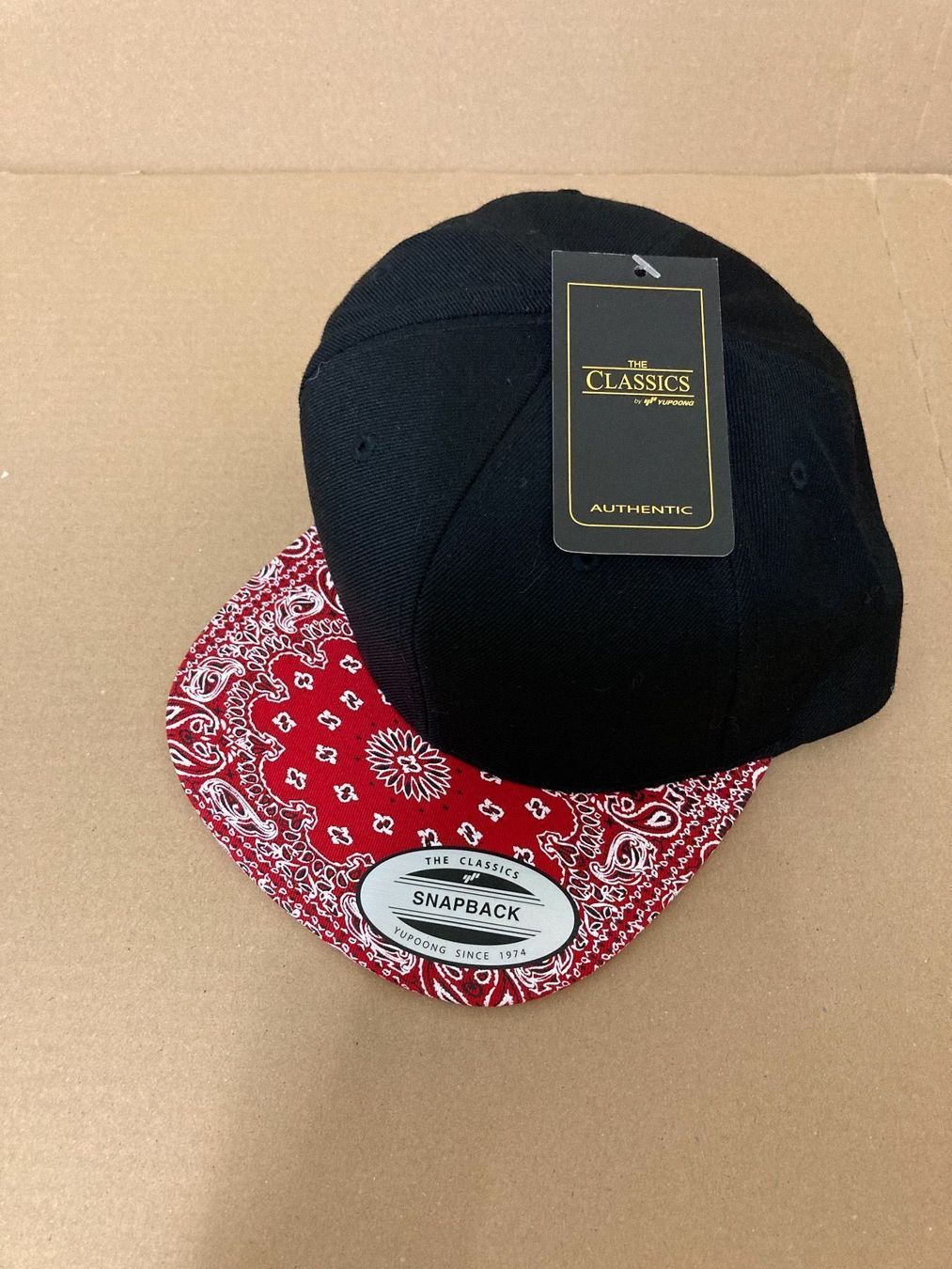 Chapeaux, bonnets & casquettes: Cap – Neuf avec emballage d'origine à Rupperswil par sige82