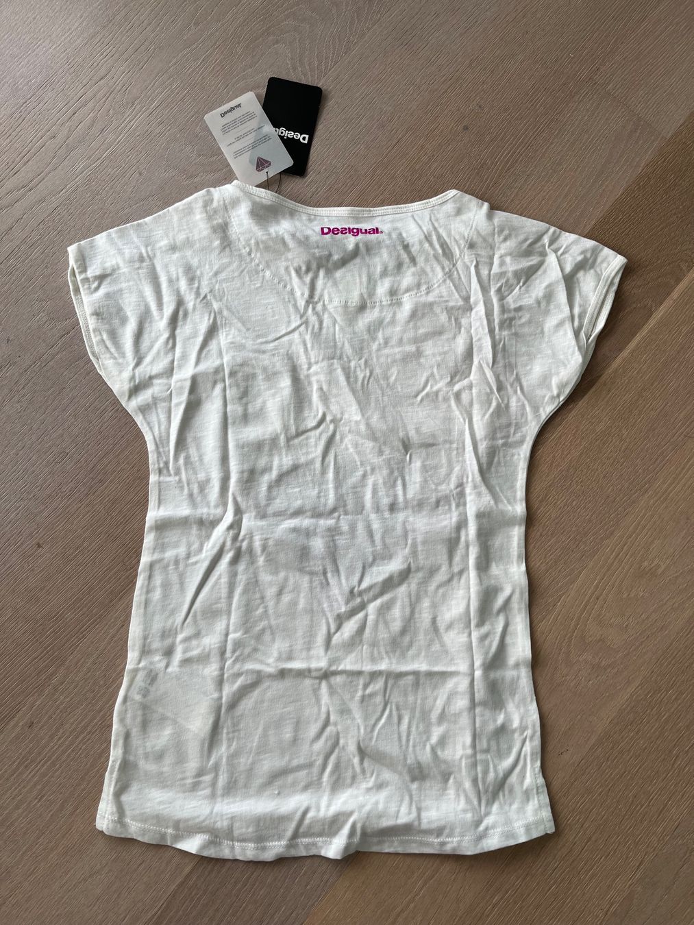Desigual Camicette, T-shirt & Top: Tshirt DESIGUAL neuf!🌸 – Nuovo e nell'imballaggio originale da Corteglia venduto da Lalapimpi 2
