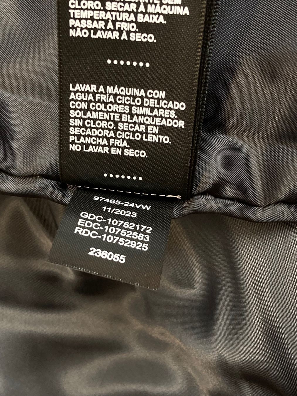 Harley-Davidson Giacche: Harley Davidson Jacket Embroidered NEW Sz M – Nuovo (secondo la descrizione) da Zürich venduto da le_souk 9