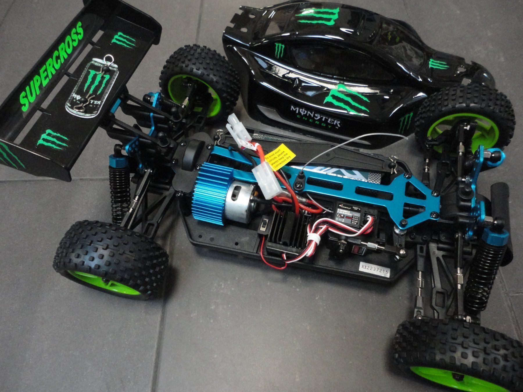 Modellismo RC: 4WD Buggy komplett-Set 1:10 NEU – Nuovo e nell'imballaggio originale da Horgen venduto da RcModell 3
