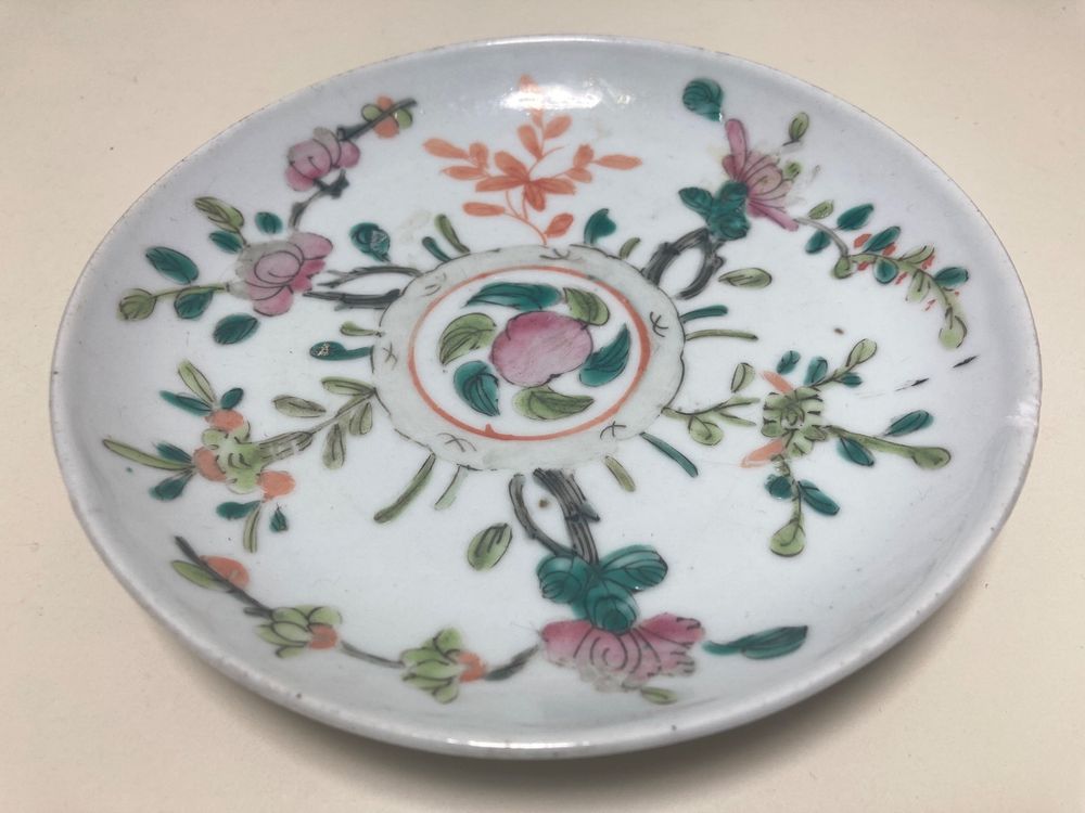 ANCIENNE ASSIETTE EN Porcelaine De Chine Antique Chinese Famille Verte