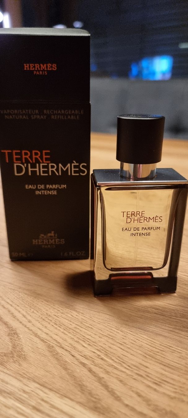 Hermès Profumi & Eau de Toilette: Terre d'Hermès, Eau de Parfum intense 50 ml – Nuovo (secondo la descrizione) da Widnau venduto da ani-124