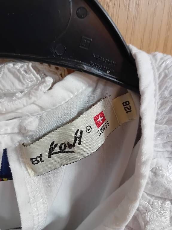 Robes et jupes: Dirndl Mädchen 128 – D'occasion à Auw par luszur 2