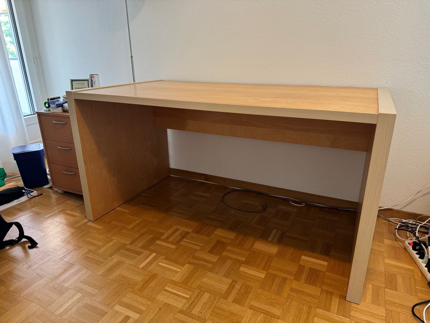 Ikea Scrivanie: IKEA Schreibtisch – Usato da Zürich venduto da kanausonric