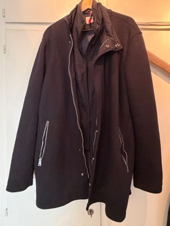 Herren Jacke schwarz mit Reissverschluss gebraucht Zustand
