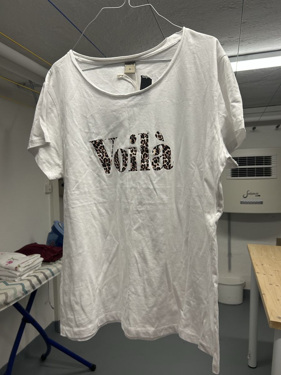 T-Shirts: t shirt neu xl bw – Neu und originalverpackt aus Zürich von 11Zitronenfalter