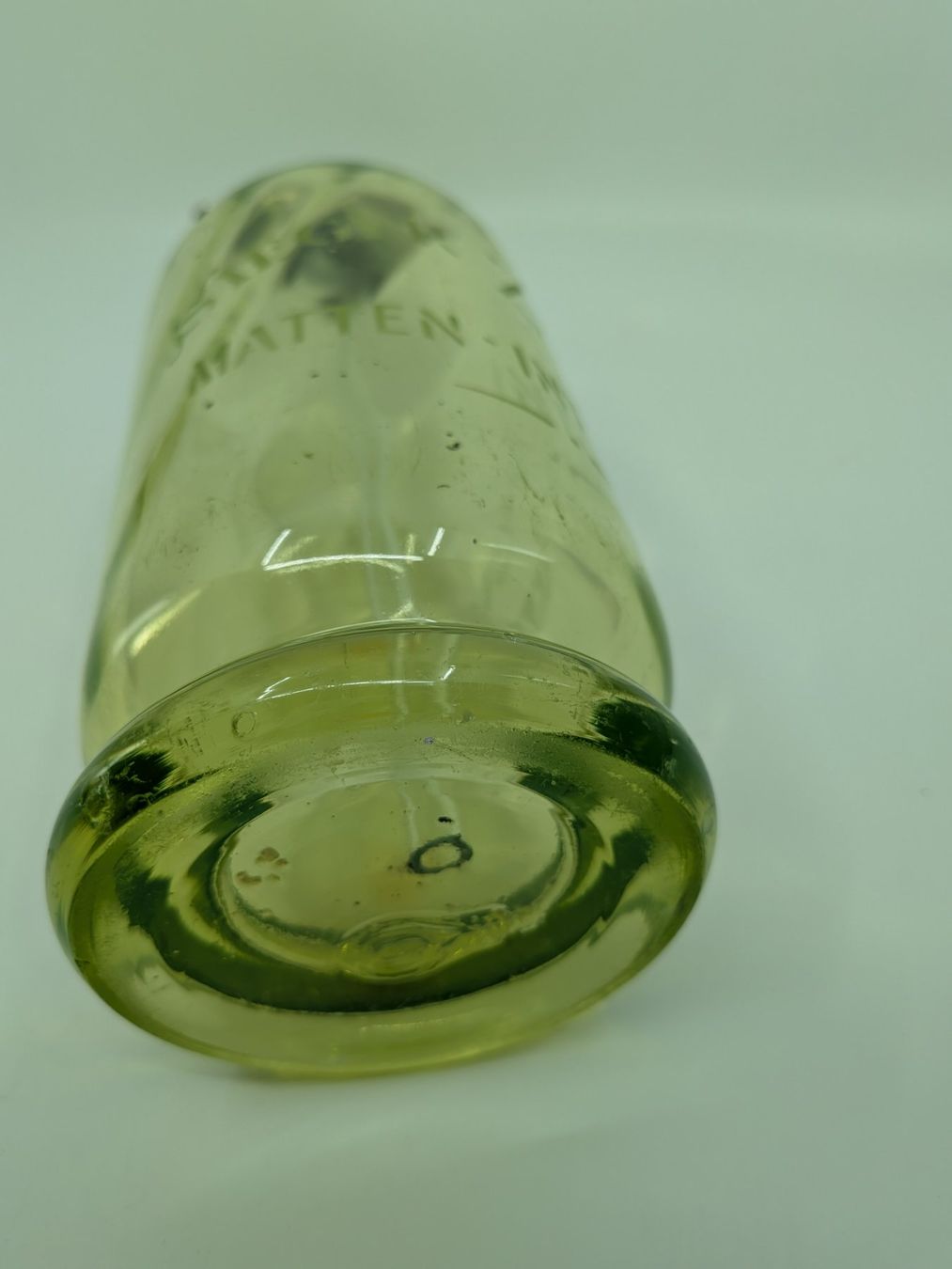 Bottiglie: Antike Syphonflasche vermutlich Uranglas – Usato da Emmen venduto da Brockofsky 7