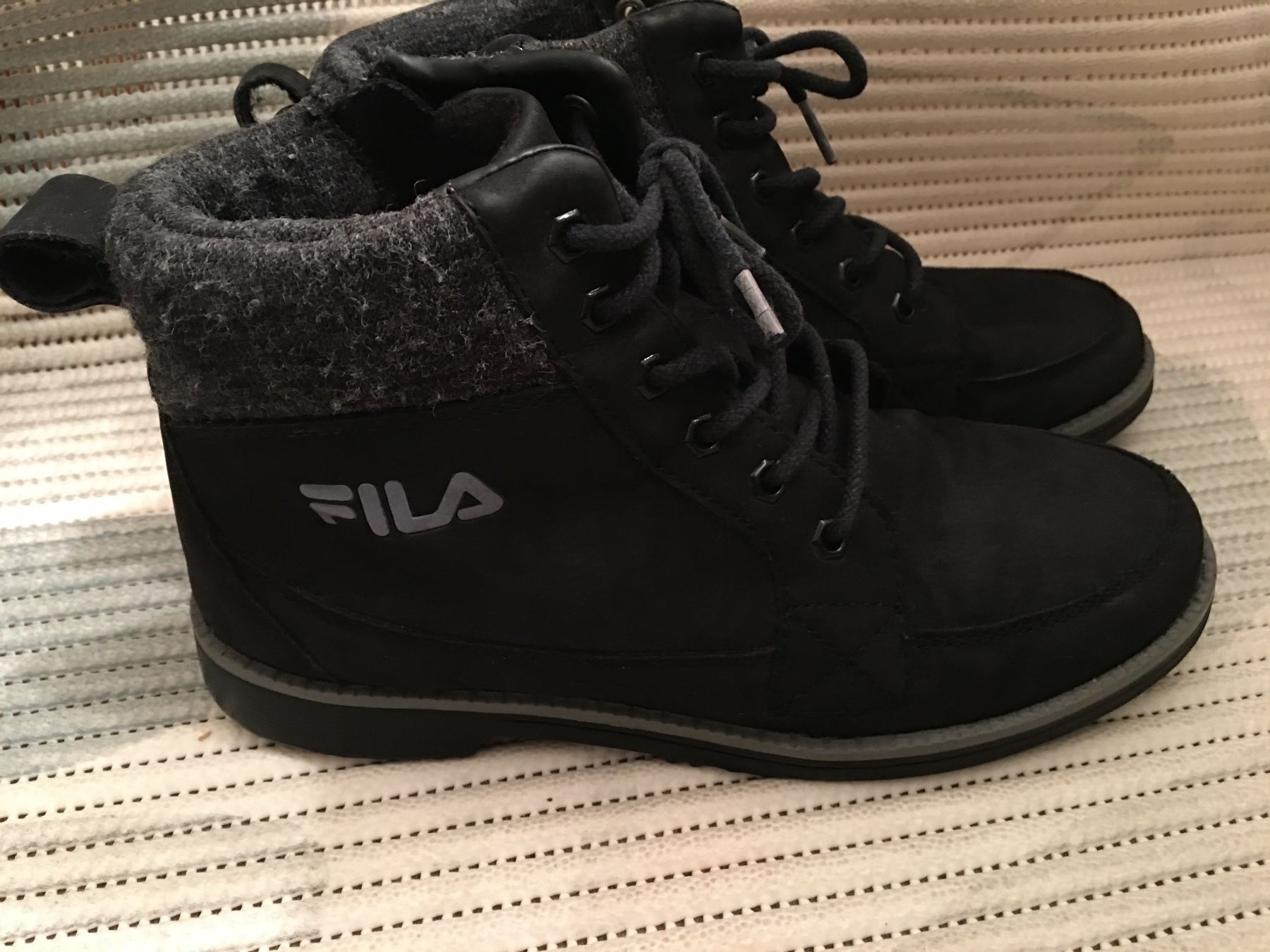 Scarpe da donna: Fila Schuhe Halbschuhe Gr.38 – Usato da Grenchen venduto da Tirana