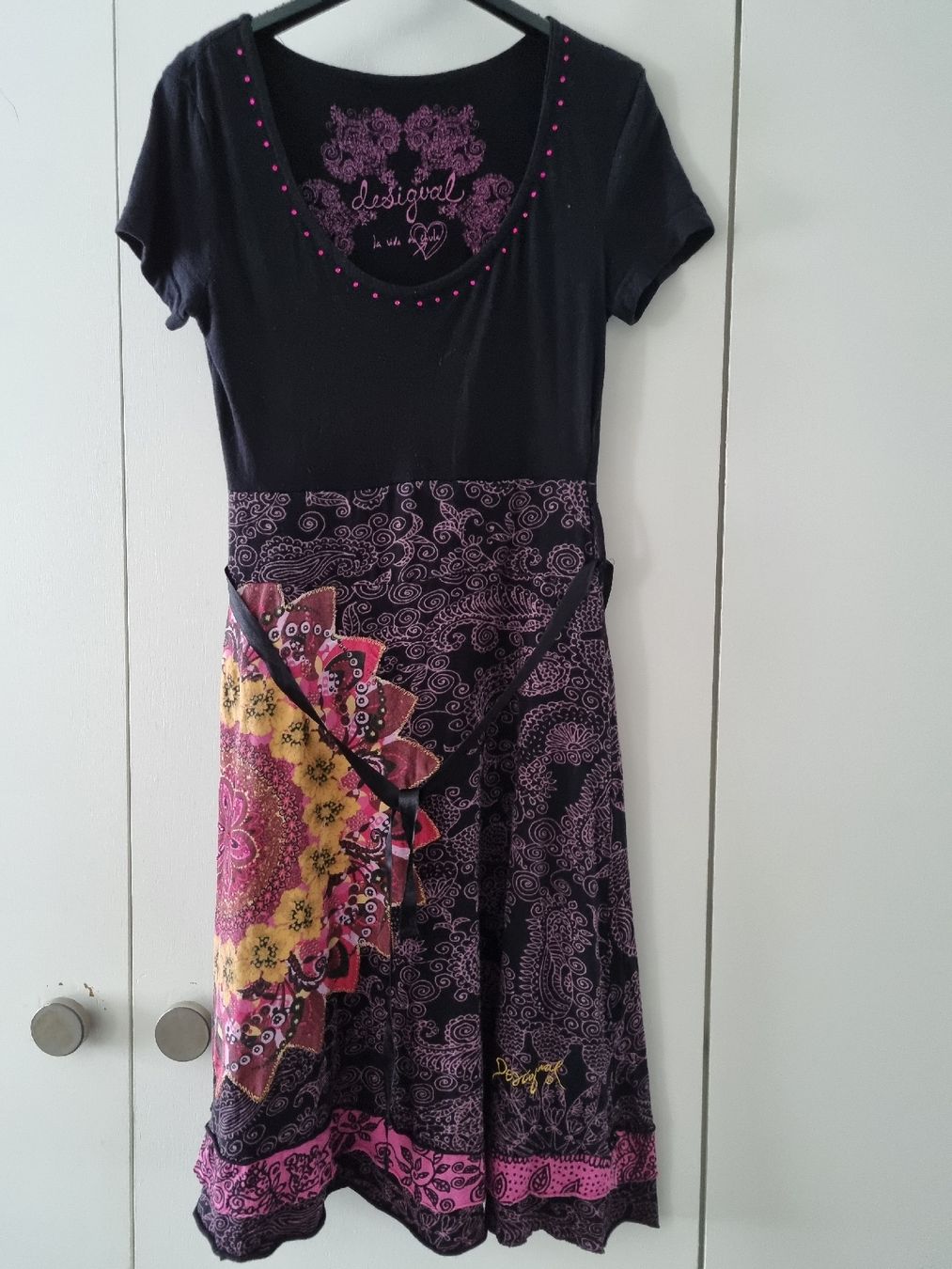 Desigual Vestiti: Desigual Kleid Gr. M – Usato da Thalwil venduto da Briscolina