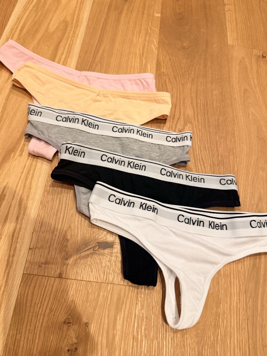 Sonstige Unterwäsche: String Tanga 5er Set Damen Grösse  – Gebraucht aus Dotzigen von White_Warrior