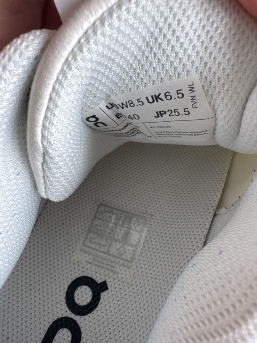 On Scarpe da donna: On shoes - The Roger pro - size 40 – Usato da Rüschlikon venduto da del_f9xw 2
