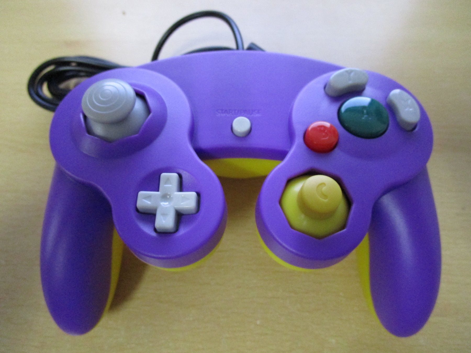 Controller: Game Cube Controller Joypad Wario purple yellow violett/gelb – Nuovo (secondo la descrizione) da Goldau venduto da agestuffer 1