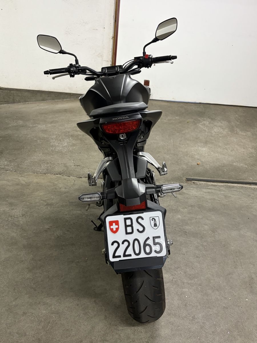Honda Route: Honda CB125R Kilometerstand 3670 km – D'occasion à Basel par eli_n5yh 2