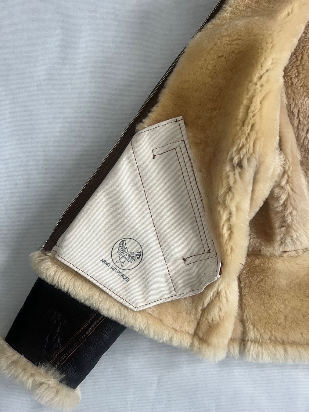 Aero Leathers Clothing Giacche: Aero Leathers B-6 USAAF Shearling Bomber Leather Jacket – Nuovo (secondo la descrizione) da Neuhausen venduto da Ann.Drea 6