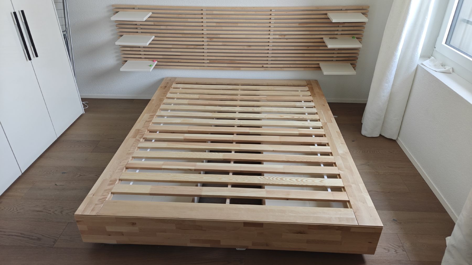 Ikea Betten: IKEA Mandal bed frame + headboard – Gebraucht aus Kilchberg ZH von mar_p22k 1