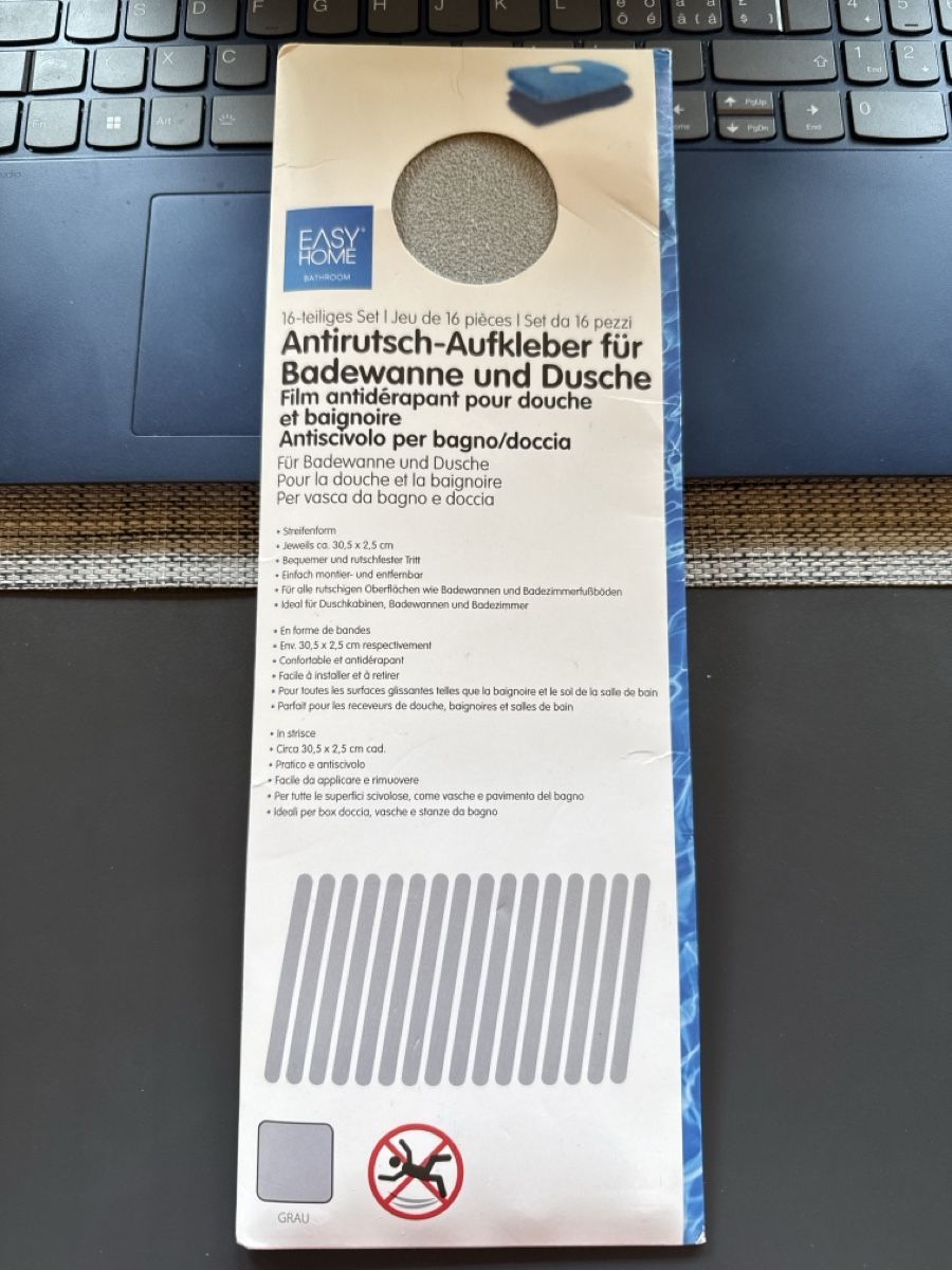 Sticker: Antirutsch-Aufkleber – Nuovo e nell'imballaggio originale da Zweisimmen venduto da Mousie
