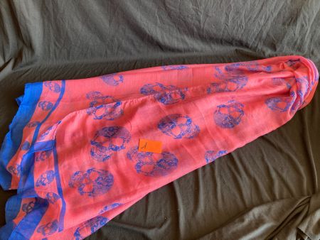 Écharpe légère Tête de Mort Rose et Bleu - Accessoire Mode
